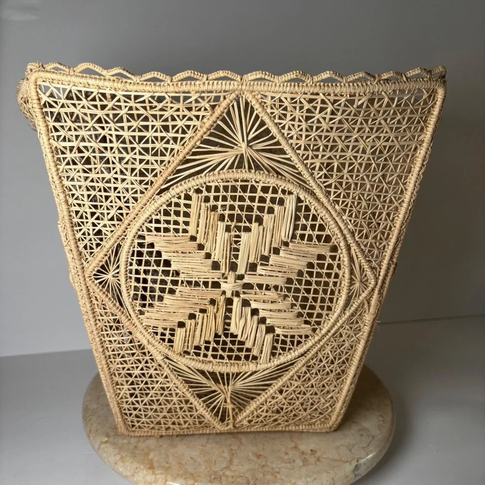 Vintage Iraca Palm Woven Wastebasket Natural Beige Geometric Star Boho Decor